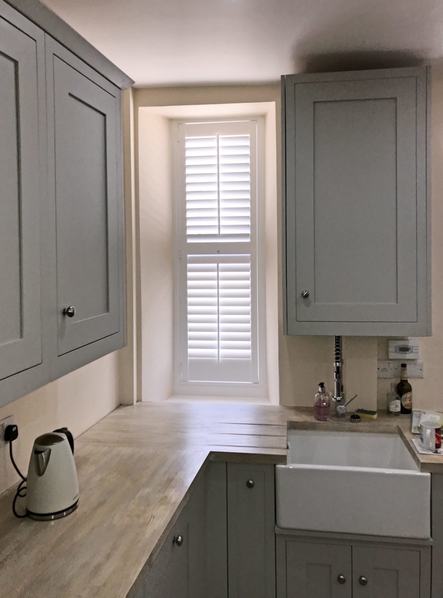 Shuttercraft-West-Yorkshire-Full-Height-Shutters-Mid-Rail-for-Kitchen