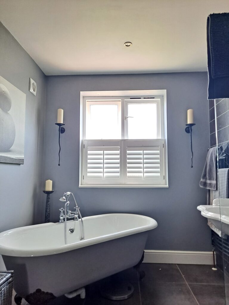 Cafe style bathroom shutters