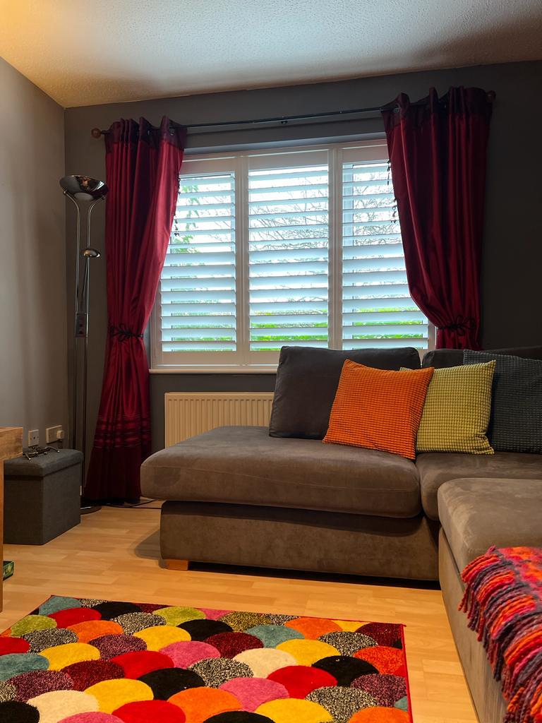 Bristol Living Room Shutter Full Height White with Curtain