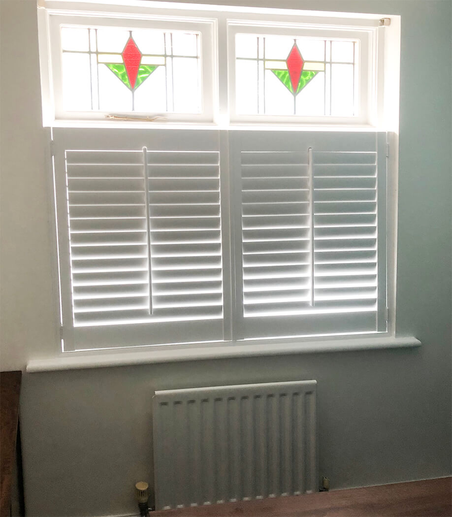 Shuttercraft Stafford Cafe Style Shutters With Stained Glass