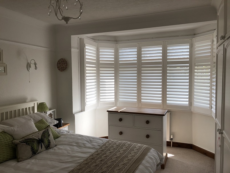 White Bay Window Shutters Shuttercraft St Albans (33)