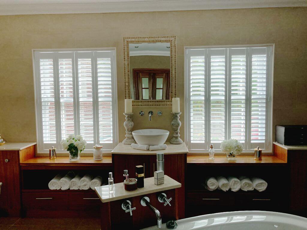 bathroom plantation shutters