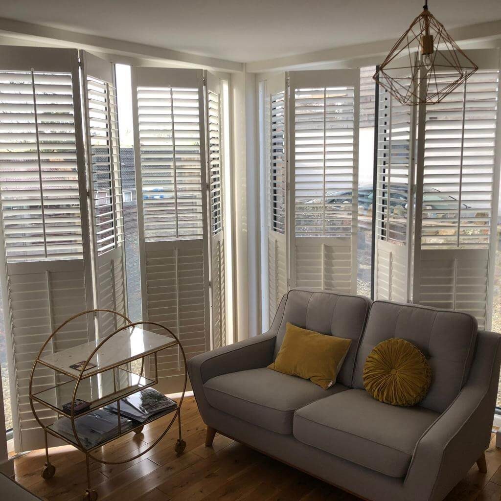 plantation room divider shutters