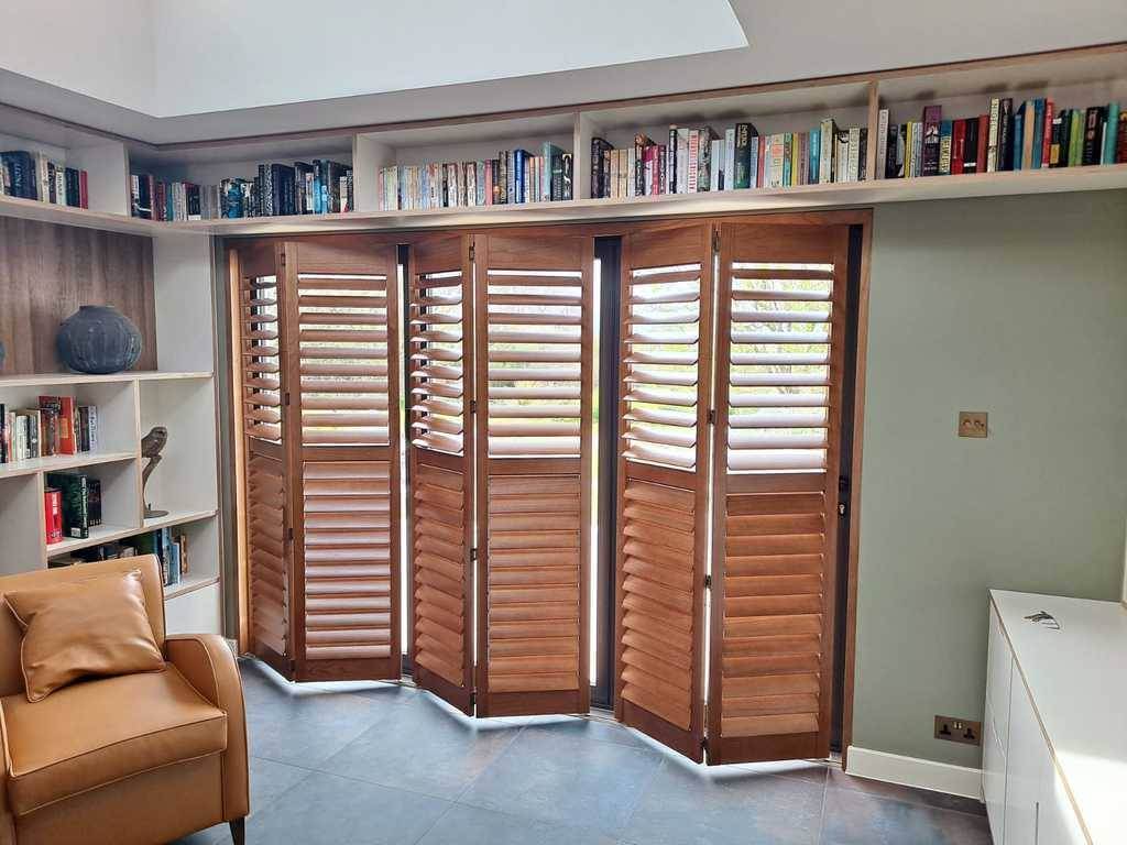 open and closed plan interior space