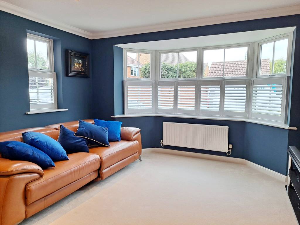 cafe style shutter ideas for windows