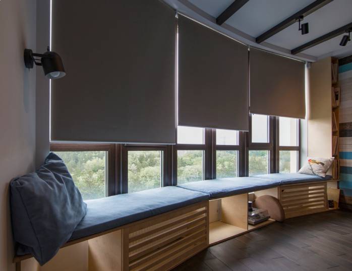 room darkening blinds